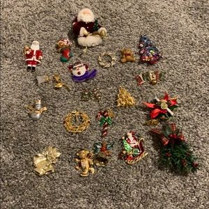 22 Piece holiday pin LOT
